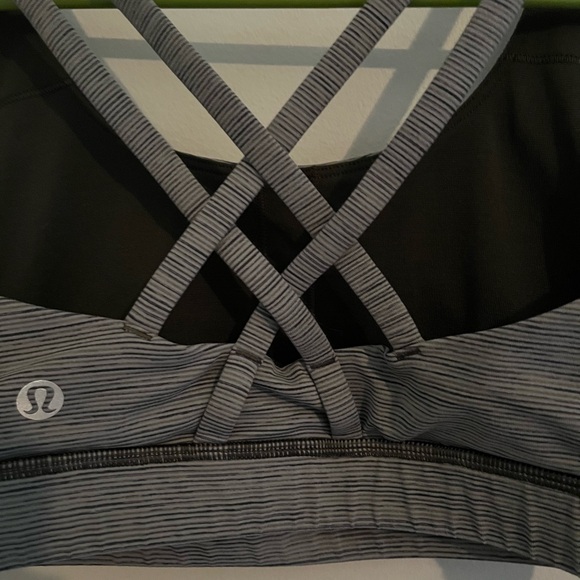 Lululemon Heathered gray energy bra - Picture 2 of 5
